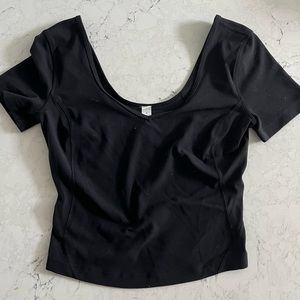 Lululemon size 4 black crop top t shirt